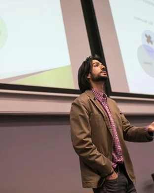 David Pogue in Conversation with Lee Cowan