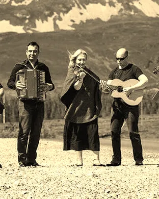 Live concert by Altan