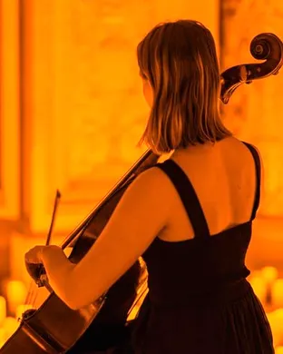 Candlelight: 90s Hip Hop on Strings New York