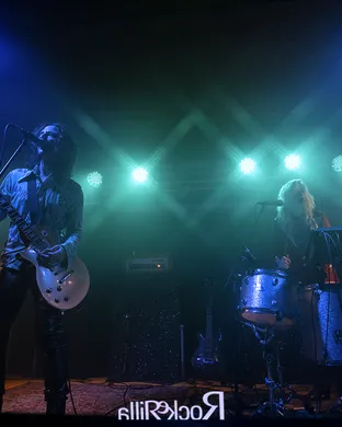 White Hills & Dirtbag Ivy