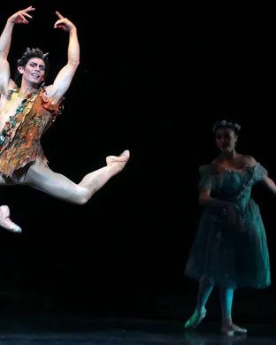 Artists at the Center New York